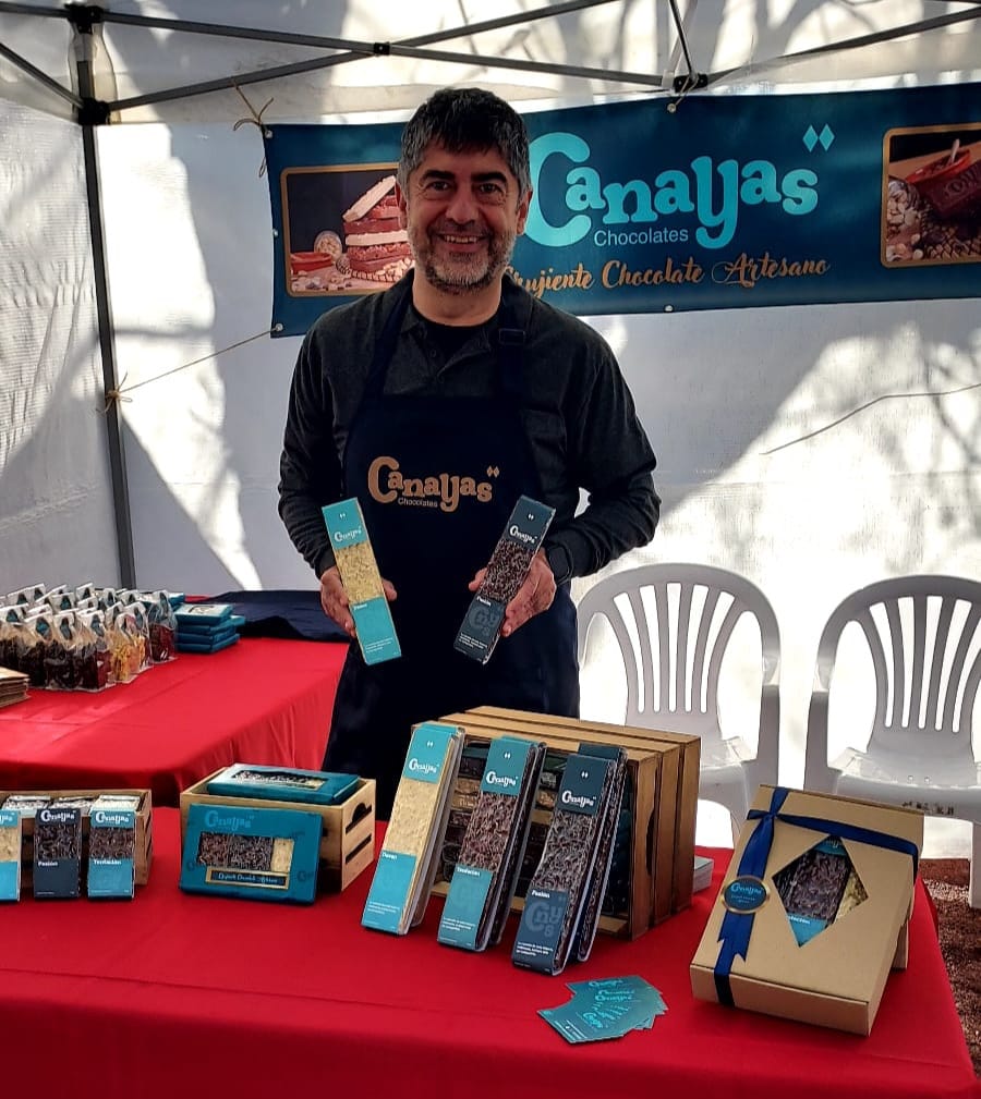 Juan Gutiérrez exhibe sus Chocolates Canayas en El Escorial